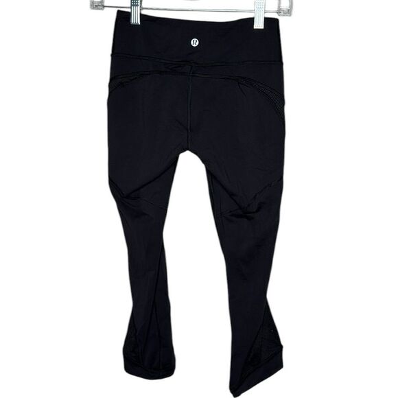Lululemon Black Mesh Ventilation Run Active Gym Cropped Leggings. Size 4. - Picture 5 of 7